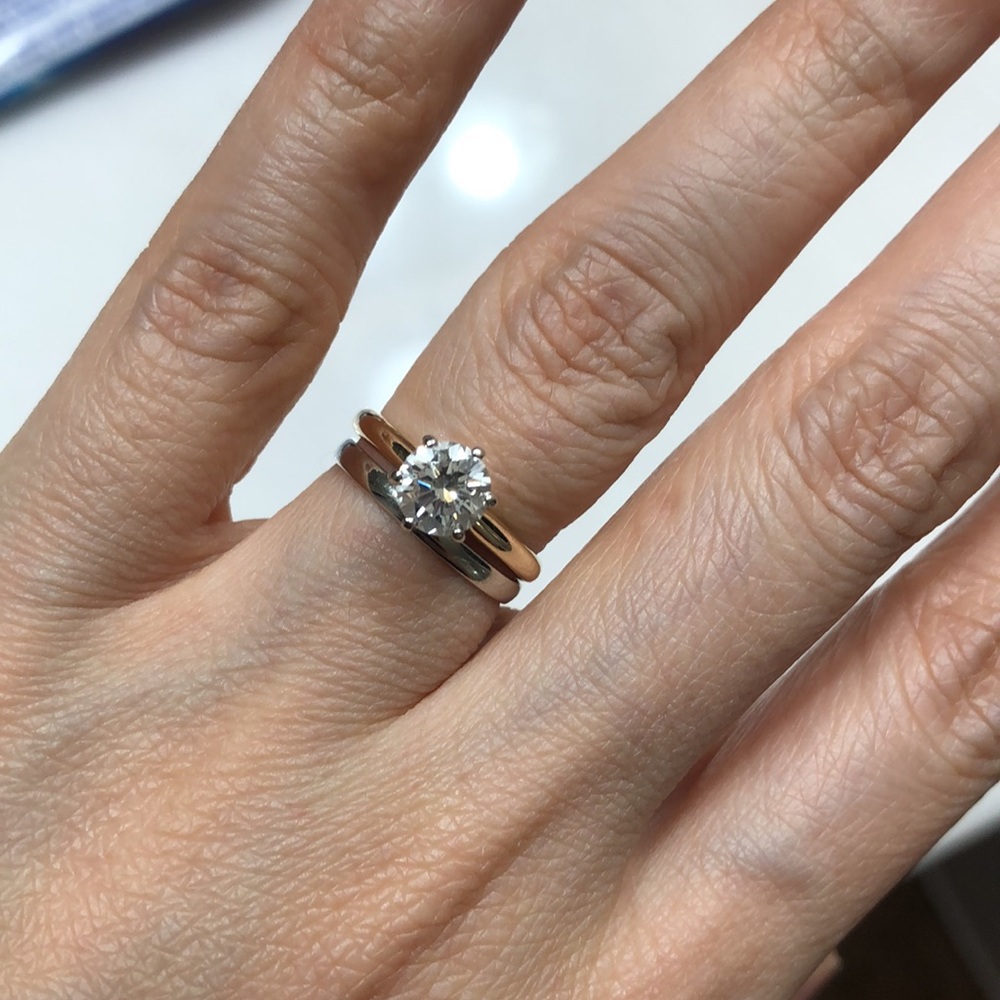 Diamond engagement ring - Picture 2 of 3